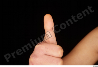 Danior fingers thumb 0002.jpg